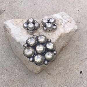 Vintage Taxco Silver Screw-back Earrings